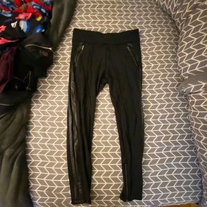 Athleta moto leggings